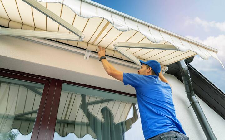 Lynchburg local awning installers